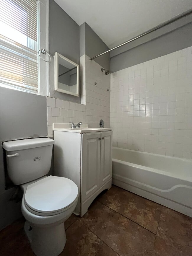 Foto del edificio - 69 Williams Ave