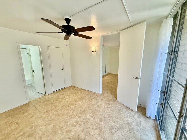 Foto del edificio - Waikalani Woodlands/3BD/2BA/2PK
