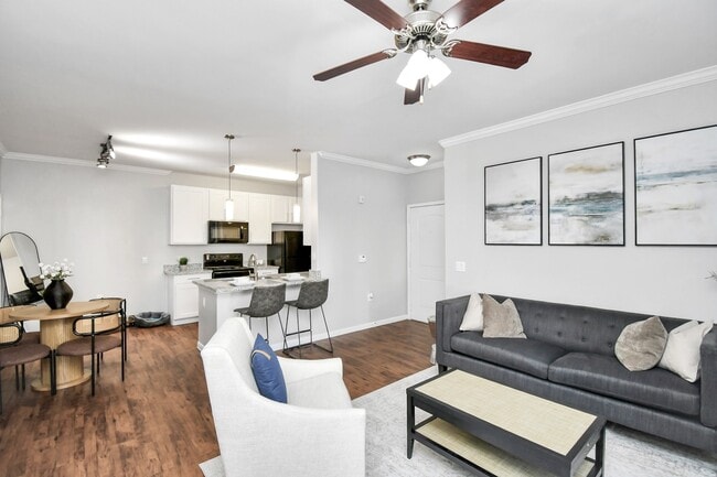Foto del edificio - 6777 Sommerall Dr