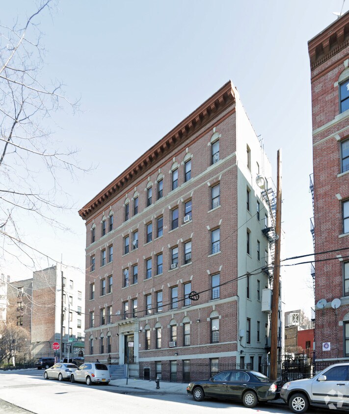 Building Photo - 301 E 193rd