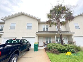 Building Photo - 1541 Bentley Cir