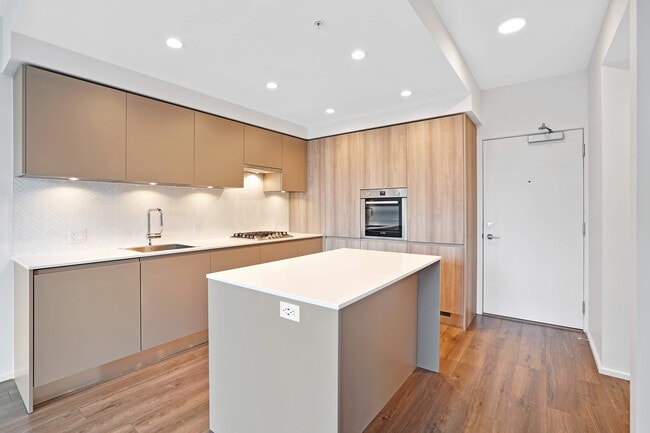 Building Photo - 3809 Evergreen Pl