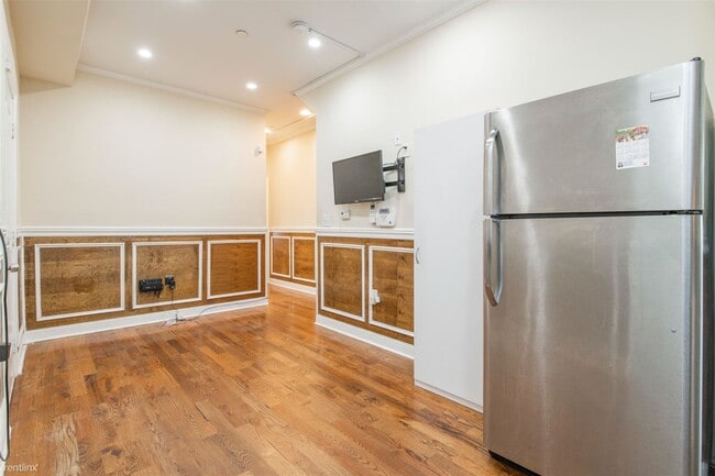 Building Photo - 4 br, 2 bath Duplex - 1226 N 16TH ST Unit 1