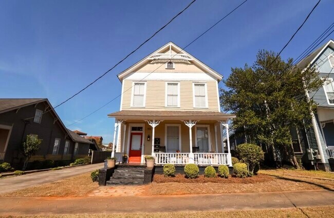 Foto del edificio - 112 E Church St
