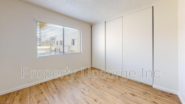 Foto del edificio - 1710 Bruce St
