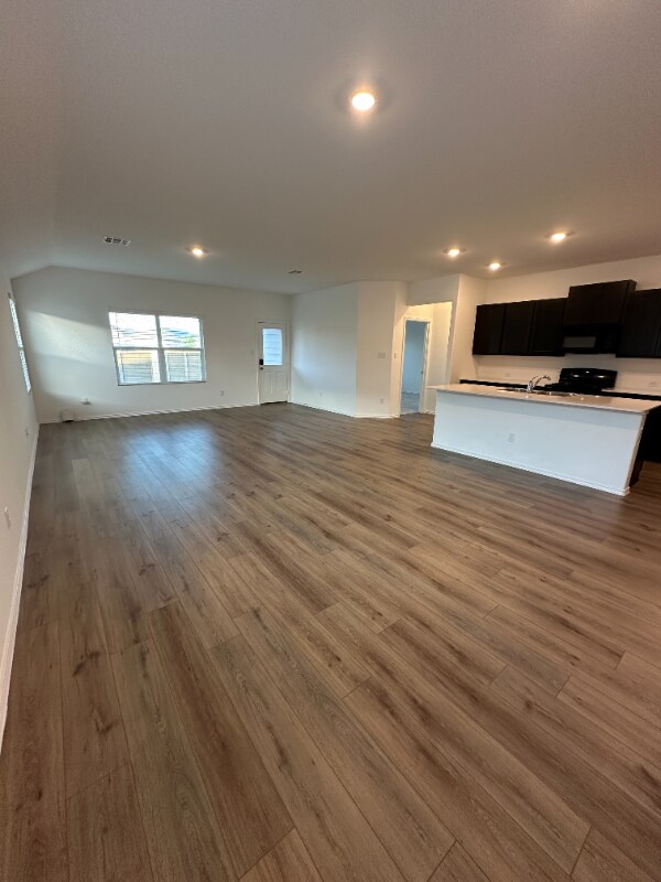 Foto del edificio - 614 Waterway Ave