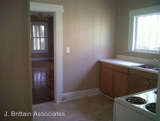 Building Photo - 2 br, 1 bath House - 915 Highland Ave