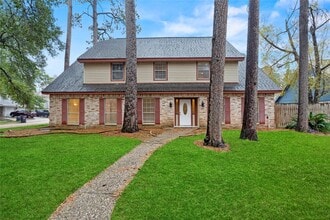 Building Photo - 1103 Suwanee Ln