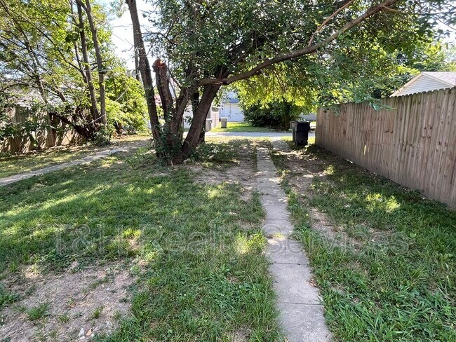 Foto del edificio - 101 N Colorado Ave