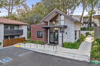 Building Photo - Arrive Rolling Oaks