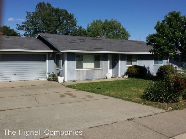 Foto del edificio - 3 br, 2 bath House - 849 Redwood Blvd.