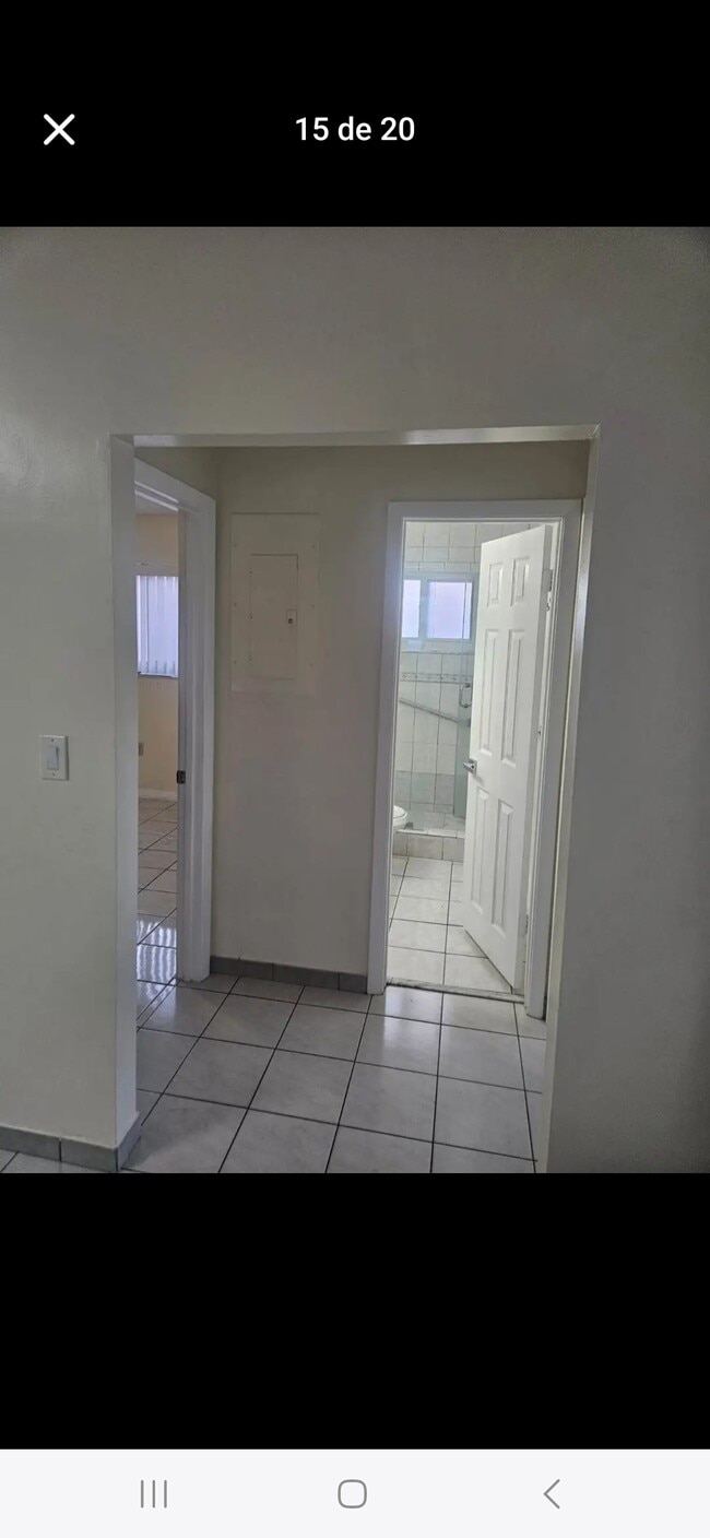 Foto del edificio - 2686 W 74th St