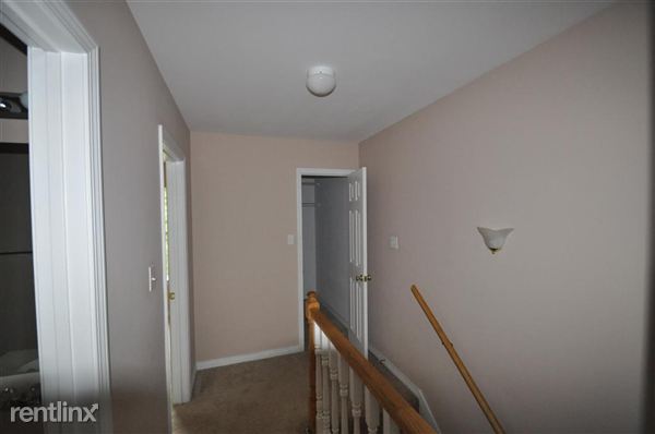 Building Photo - 1501 Gilcrease Ave