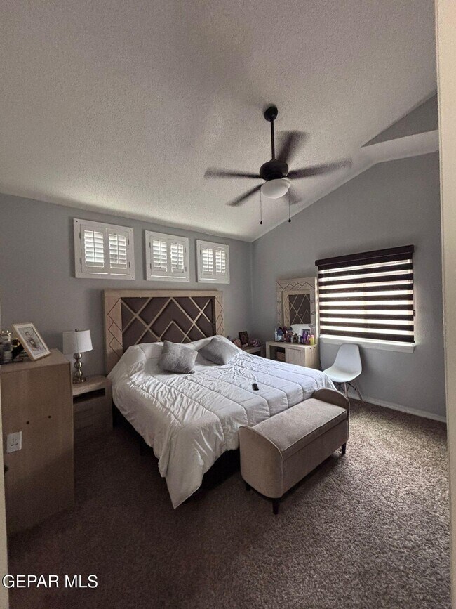 Foto del edificio - 13502 Keighly St