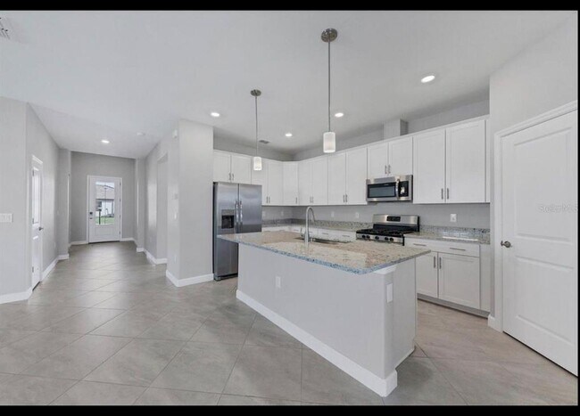 Building Photo - 5127 Coral Reef Wy