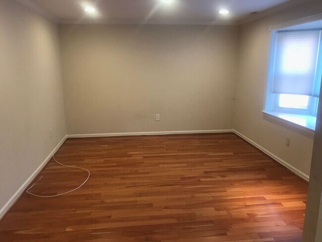 Foto del edificio - 923 T St NW