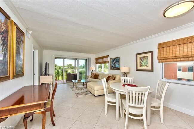 Foto del edificio - 190 Pebble Beach Boulevard Unit 205