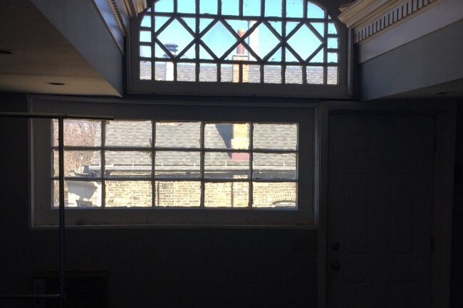 Foto del edificio - 721 W Wrightwood Ave