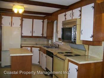 Building Photo - 25 Katahdin Ave