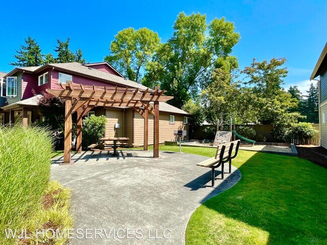 Foto del edificio - 3 br, 2.5 bath House - 13203 101st Ln NE