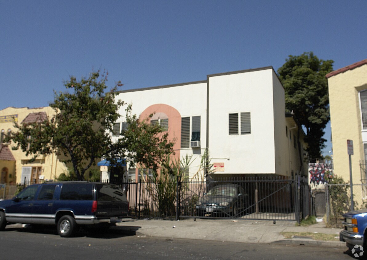 Building Photo - 1213 Gordon St