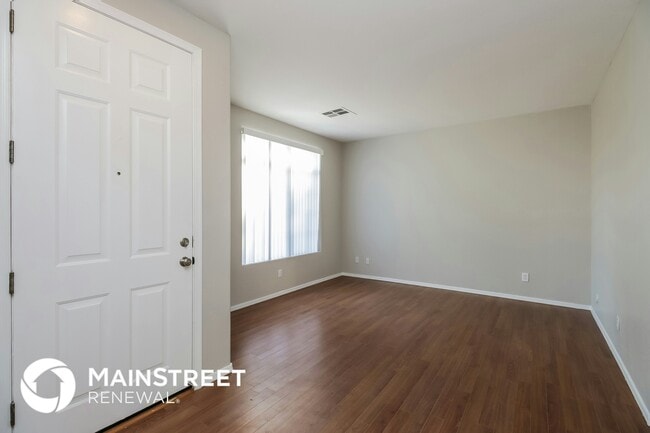 Building Photo - 102 W Mahogany Pl