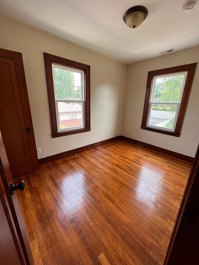Foto del edificio - 423 Middletown Ave