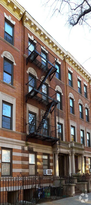 Building Photo - 509 Eighth Ave