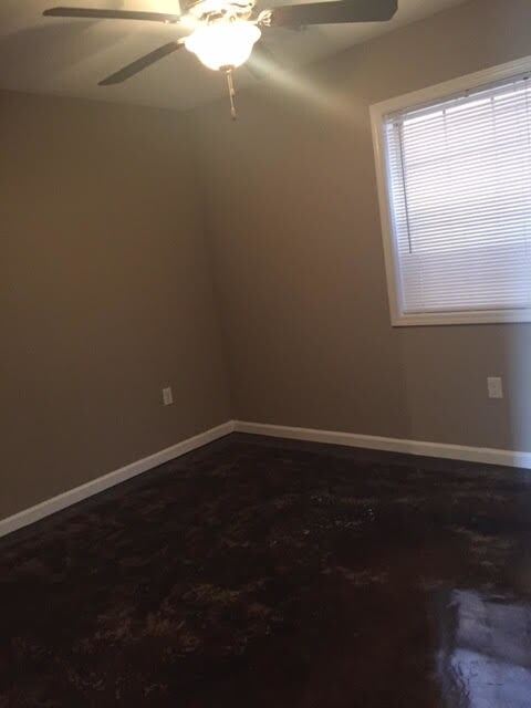 Foto del edificio - 2519 Forest Home Rd