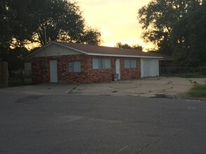 Building Photo - 45196 OK-3E