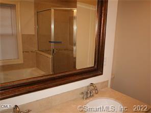 Foto del edificio - 27 Ferris Ave