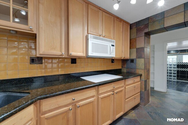 Building Photo - Spacious 3BR House in Phoenix