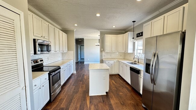 Building Photo - 1126 Haw Branch Rd