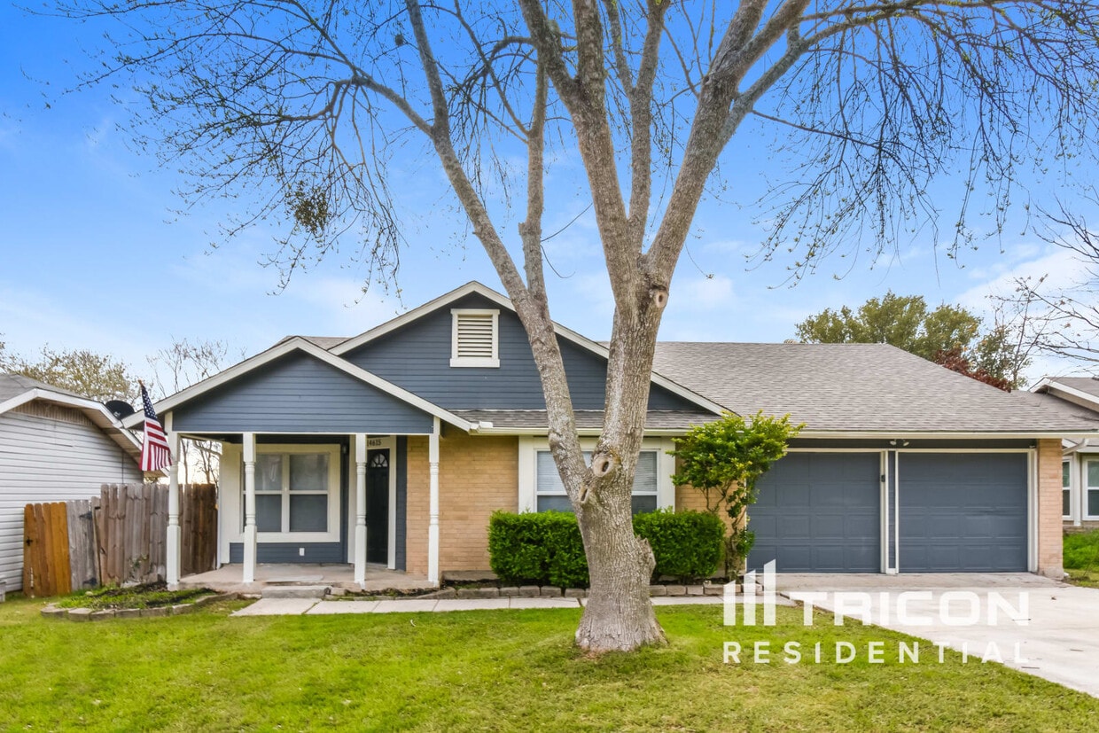 Primary Photo - 14615 Hillside Ridge