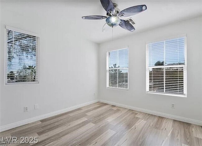 Foto del edificio - 4650 Chino Peak Ct