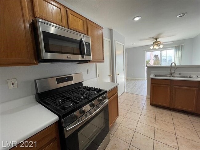 Building Photo - 3947 Starfield Ln