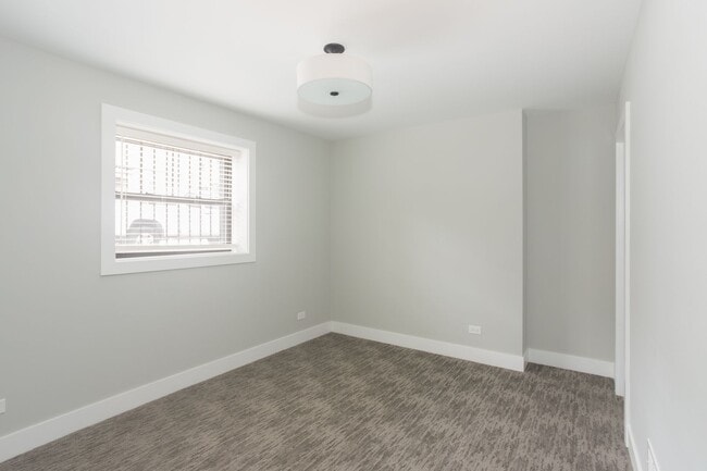 Foto del edificio - 4410 N Seeley Ave