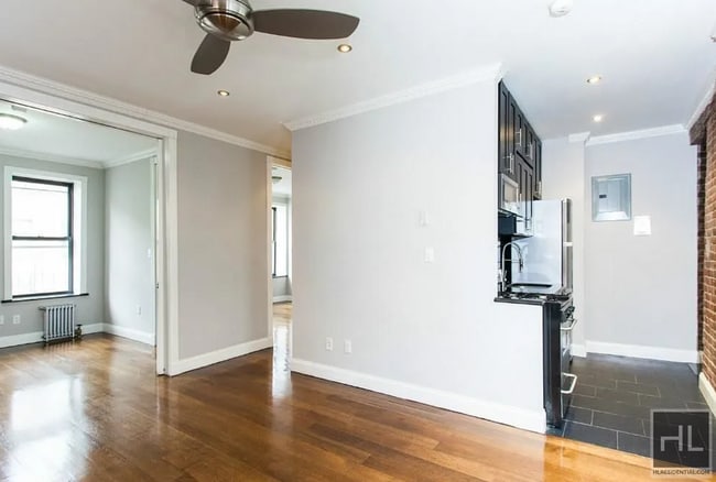 Building Photo - E 100TH ST.