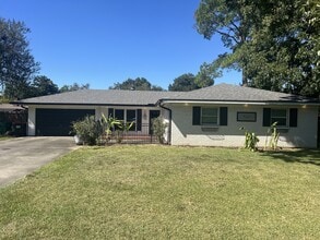 Building Photo - 129 Fernhill Ave