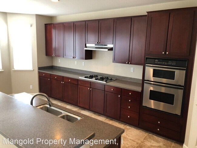 Foto del edificio - 5 br, 3 bath House - 4897 Sea Crest Court
