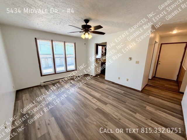 Foto del edificio - 5434 Midvale Dr