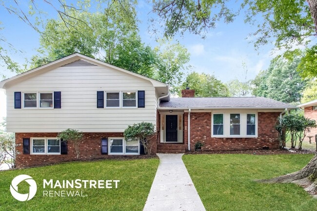 Building Photo - 501 Florham Dr
