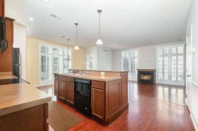 Building Photo - 3029 H Meridian Commons