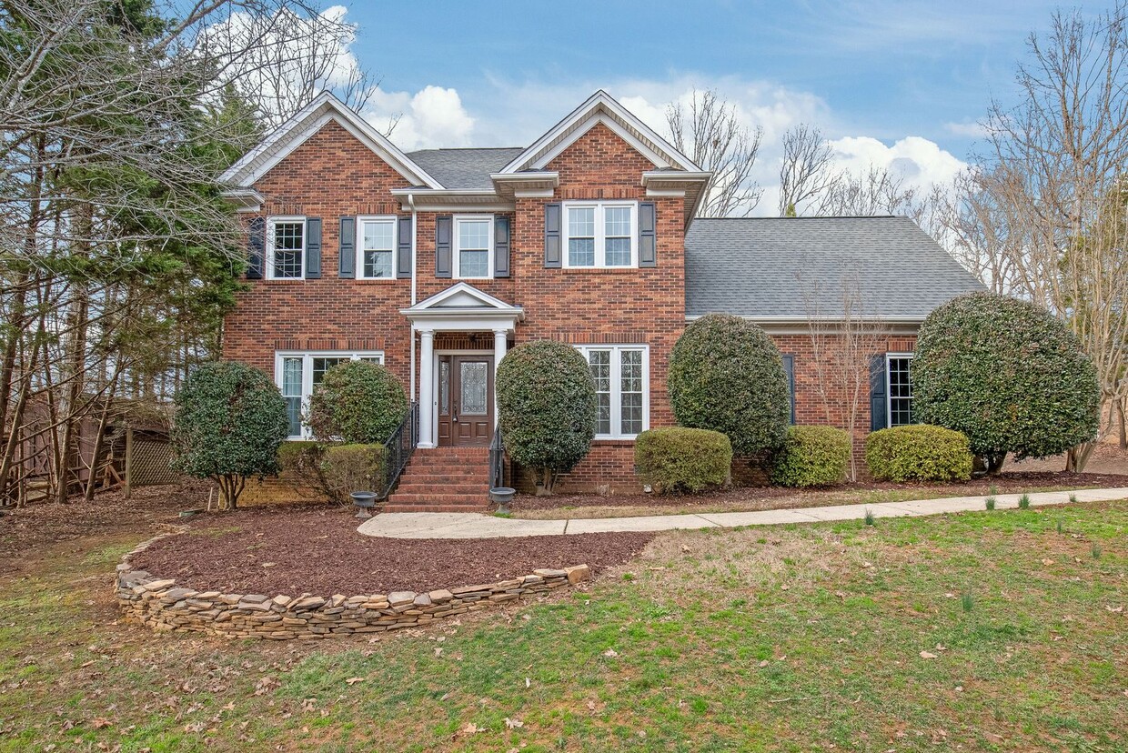 Foto principal - Full Brick Home in Matthews!