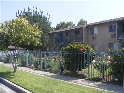 Foto del edificio - 9339 Olive St