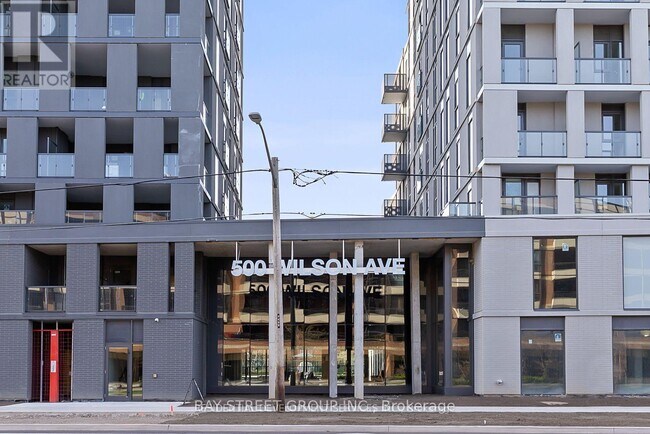 Photo du bâtiment - 500 Wilson Ave