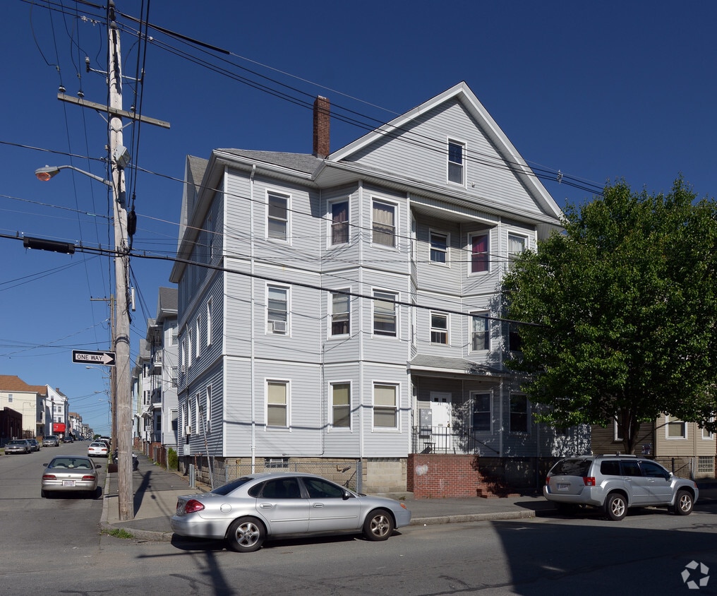 487 N Front St, New Bedford, MA 02746 Apartments in New Bedford, MA