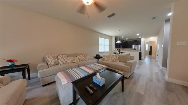 Foto del edificio - 4537 Red Robin Ct