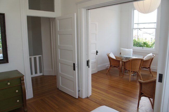 Living room/ bedroom - 3003 20th St