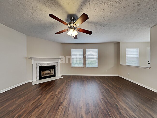 Foto del edificio - 1316 Roxbury Ct